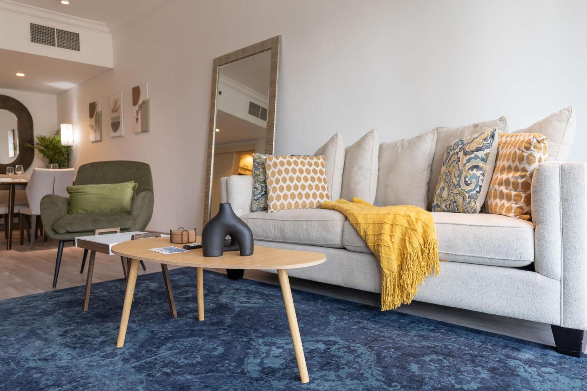 Modern 1-bedroom With Stunning View Of A City Skyline In Downtown Apartment *
