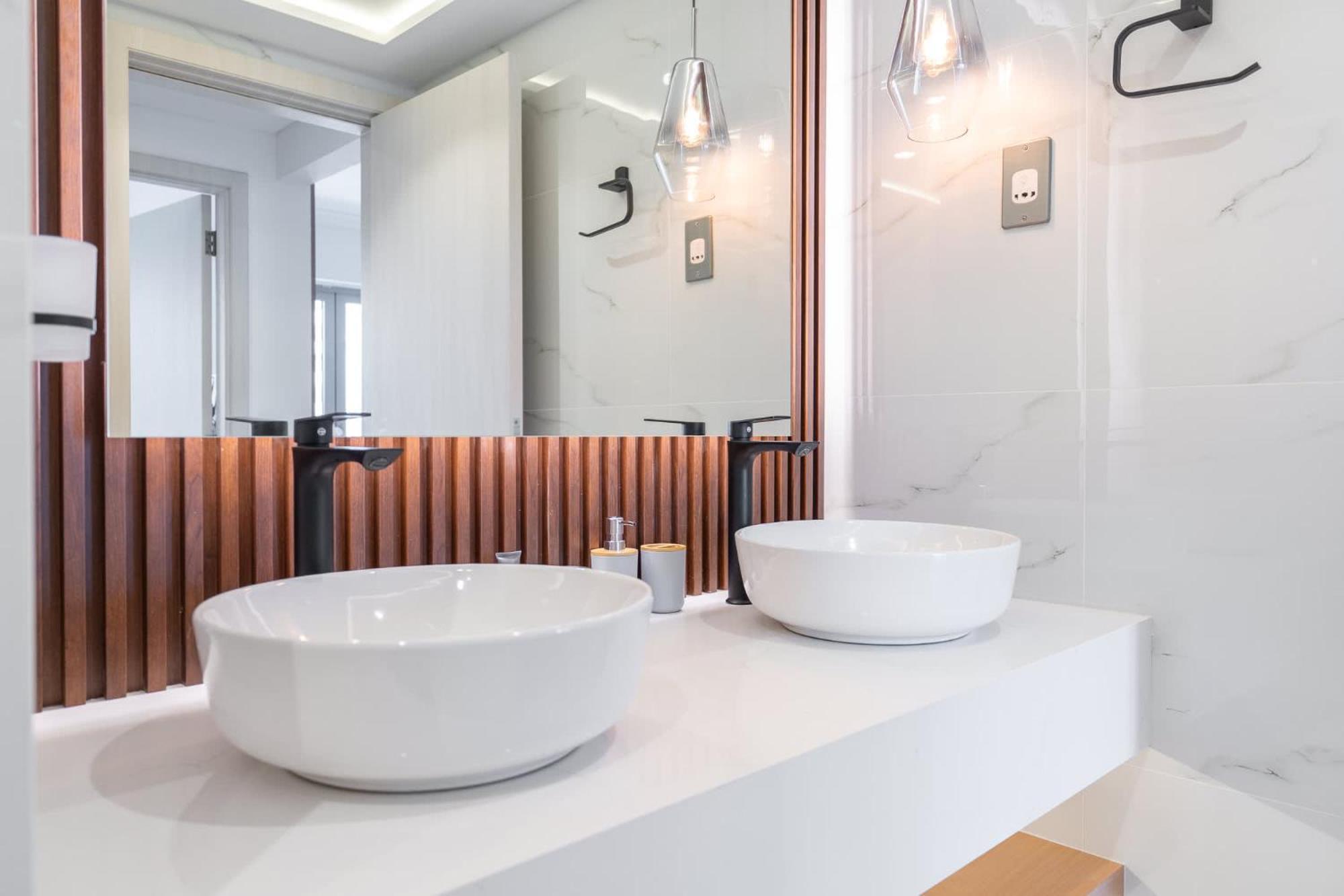 Apartment Modern 1-bedroom With Stunning View Of A City Skyline In Downtown *